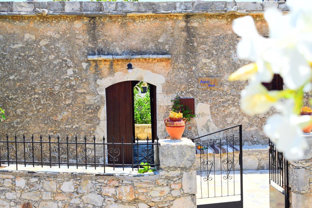 Anna'S Stone House Βίλα Μεγάλα Χωράφια Εξωτερικό φωτογραφία